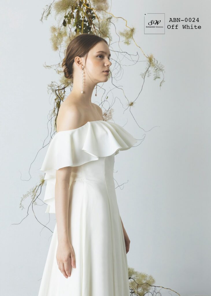 シンプルがおしゃれ!エフォートレスなウェディングスタイル その1